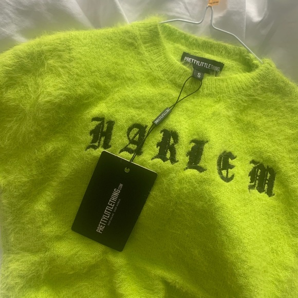 Lime Green “Harlem” fluffy knitted crop top - Picture 3 of 3